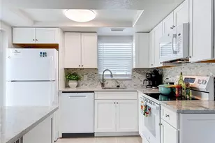 6154 Midnight Pass Rd, Sarasota, FL 34242 - Photo 11