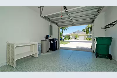 209 28th Street W, Palmetto, FL 34221 - Photo 31