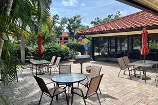 5769 Gardens Dr, Sarasota, FL 34243 - Photo 1