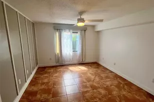 5769 Gardens Dr, Sarasota, FL 34243 - Photo 11