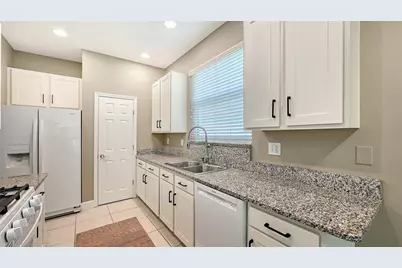 4451 Kariba Lake Terrace, Sarasota, FL 34243 - Photo 11