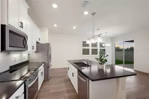 2652 89th St Cir E, Palmetto, FL 34221 - Photo 11