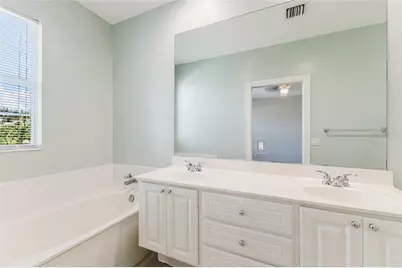1648 Napoli Drive W, Sarasota, FL 34232 - Photo 21