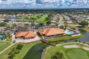 4427 Murfield Dr E, Bradenton, FL 34203 - Photo 3