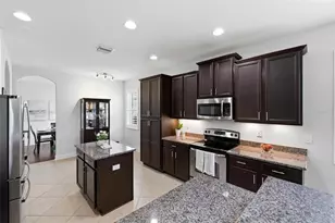 2199 Terracina Dr, Venice, FL 34292 - Photo 3
