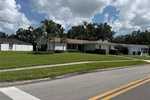 3190 Regatta Cir, Sarasota, FL 34231 - Photo 9