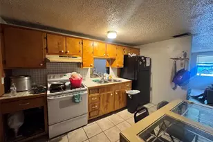 5910 13th St Ct E, Bradenton, FL 34203 - Photo 9