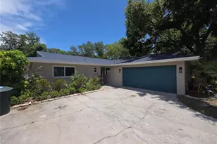 63 Oakwood Dr, Dunedin, FL 34698 - Photo 1