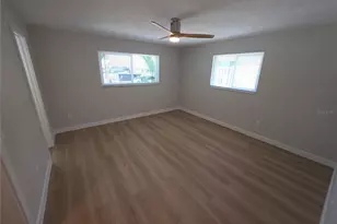 63 Oakwood Dr, Dunedin, FL 34698 - Photo 23
