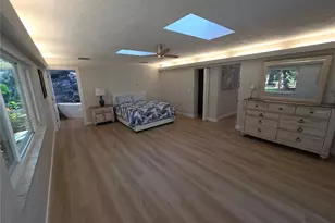 63 Oakwood Dr, Dunedin, FL 34698 - Photo 9