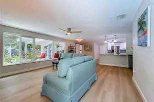 63 Oakwood Dr, Dunedin, FL 34698 - Photo 9