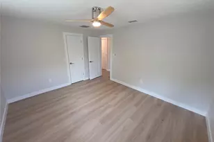 63 Oakwood Dr, Dunedin, FL 34698 - Photo 25