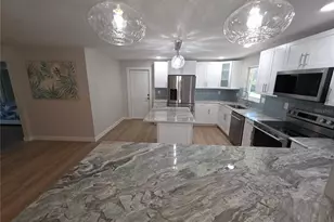 63 Oakwood Dr, Dunedin, FL 34698 - Photo 5