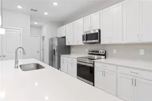 3518 NW 44th Pl, Cape Coral, FL 33993 - Photo 5