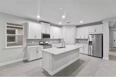 8712 Bay Meadow Drive, Sarasota, FL 34238 - Photo 3