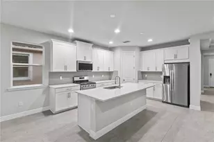 8712 Bay Mdw Dr, Sarasota, FL 34238 - Photo 3