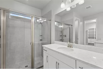 8712 Bay Meadow Drive, Sarasota, FL 34238 - Photo 13