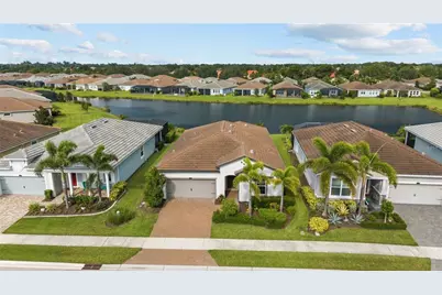 8712 Bay Meadow Drive, Sarasota, FL 34238 - Photo 25
