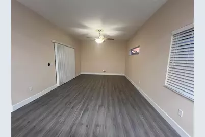 1066 Whitegate Court, Sarasota, FL 34232 - Photo 9