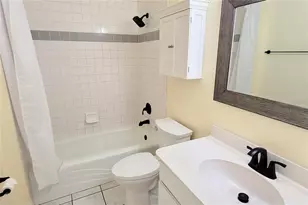 2354 Tami Sola St, Sarasota, FL 34237 - Photo 31