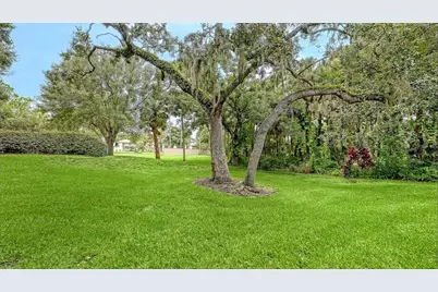 7864 Eagle Creek Drive #7864, Sarasota, FL 34243 - Photo 13