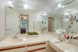 7864 Eagle Creek Dr, Sarasota, FL 34243 - Photo 11