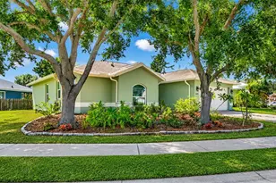 2405 Icecapade Dr, Sarasota, FL 34240 - Photo 3