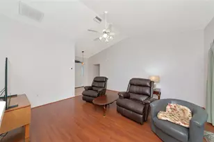2405 Icecapade Dr, Sarasota, FL 34240 - Photo 9