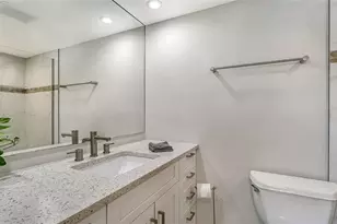 500 S Washington Dr, Sarasota, FL 34236 - Photo 1
