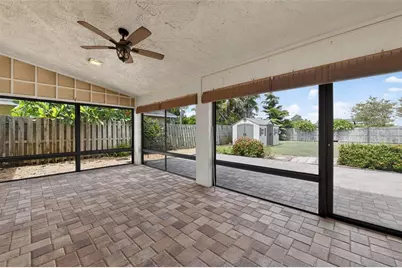 212 68th Street NW, Bradenton, FL 34209 - Photo 15