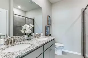 6273 Parmeron Ln, Sarasota, FL 34231 - Photo 9