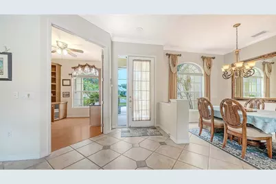 6521 Sundew Court, Bradenton, FL 34202 - Photo 5