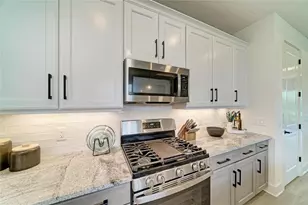 1047 Waterline Ct, Sarasota, FL 34240 - Photo 13