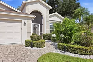 8945 Whitemarsh Ave, Sarasota, FL 34238 - Photo 3