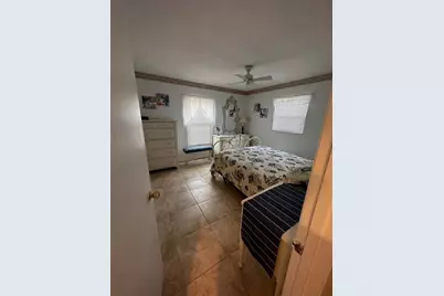 2425 Doud Street, Sarasota, FL 34231 - Photo 9