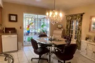 2425 Doud St, Sarasota, FL 34231 - Photo 5