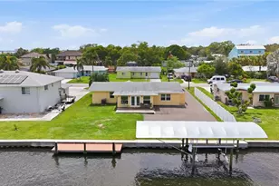 712 Poinsettia Ave, Ellenton, FL 34222 - Photo 9