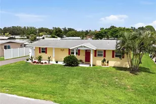 712 Poinsettia Ave, Ellenton, FL 34222 - Photo 3