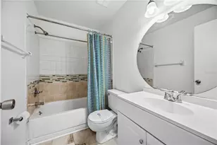 2752 Hidden Lake Blvd, Sarasota, FL 34237 - Photo 19