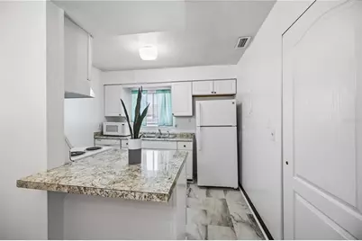 2752 Hidden Lake Boulevard #C, Sarasota, FL 34237 - Photo 13