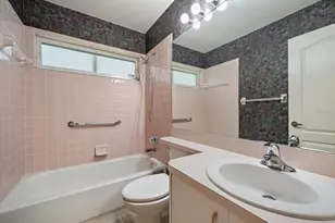 9539 Hawksmoor Ln, Sarasota, FL 34238 - Photo 9