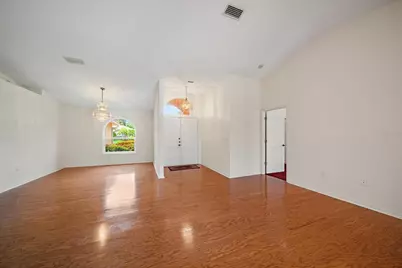 9539 Hawksmoor Lane, Sarasota, FL 34238 - Photo 15