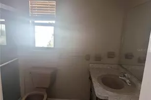 3720 Pin Oaks St, Sarasota, FL 34232 - Photo 9