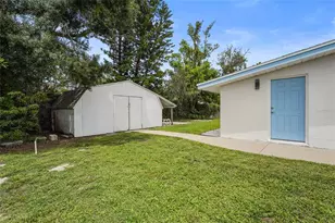 2709 Marlette St, Sarasota, FL 34231 - Photo 11