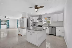 2709 Marlette St, Sarasota, FL 34231 - Photo 3