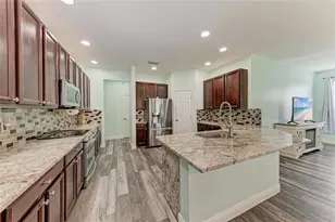 1656 Pinyon Pine Dr, Sarasota, FL 34240 - Photo 9
