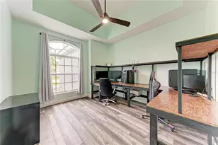 1656 Pinyon Pine Dr, Sarasota, FL 34240 - Photo 17