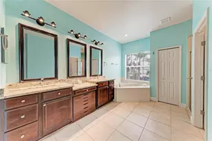 1656 Pinyon Pine Dr, Sarasota, FL 34240 - Photo 23