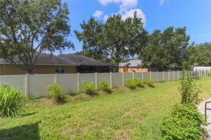 135 Cascade Bend Dr, Ruskin, FL 33570 - Photo 25