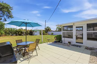 2101 Jo An Drive, Sarasota, FL 34231 - Photo 27